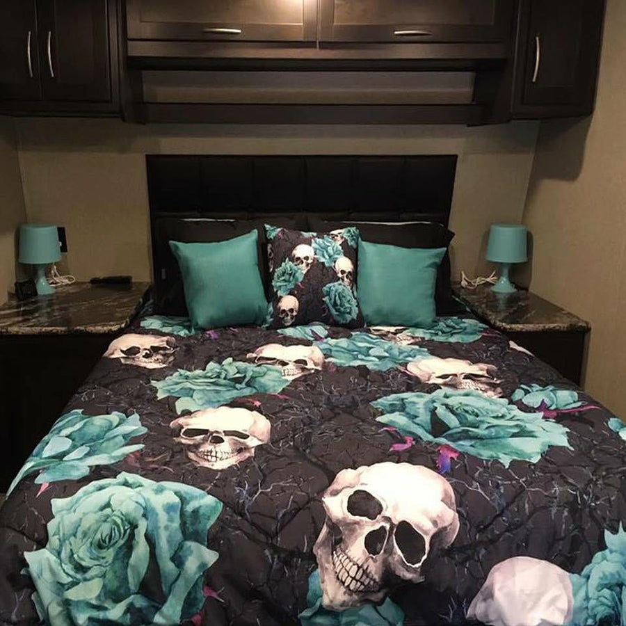 Turquoise Rose Skull Bedding