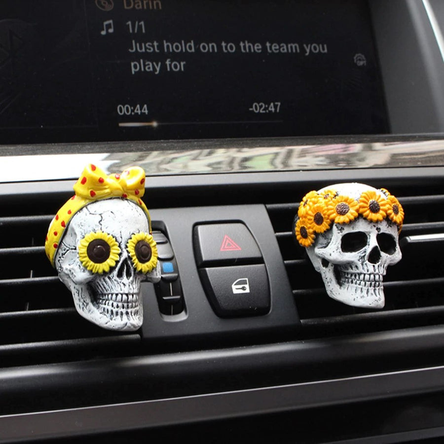 Just Love Skulls Car Clips